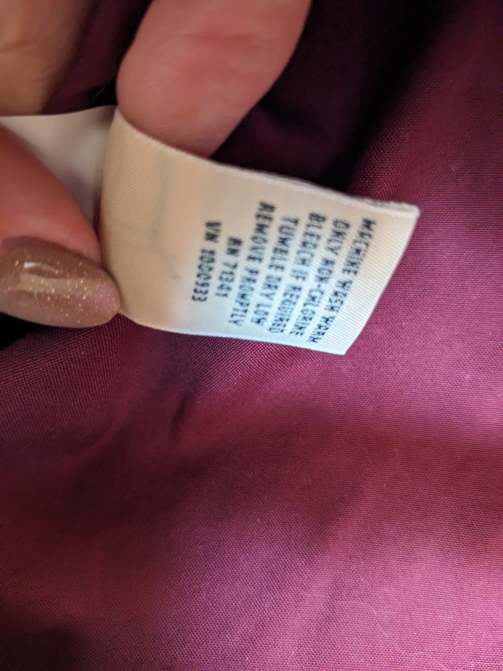 LL Bean Womens Wrinkle Free Button Down Shirt Burgundy Chevron Size Large Regula - Picture 6 of 9
